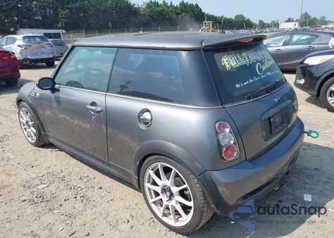 2002 Mini Cooper S из США, поврежденный, VIN WMWRE33452TD56972